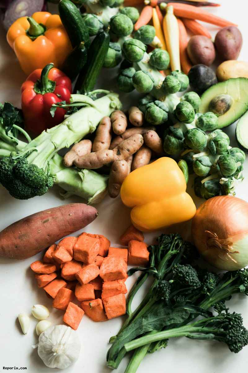 Healthy Eating: Simple Essentials for Better Well-Being